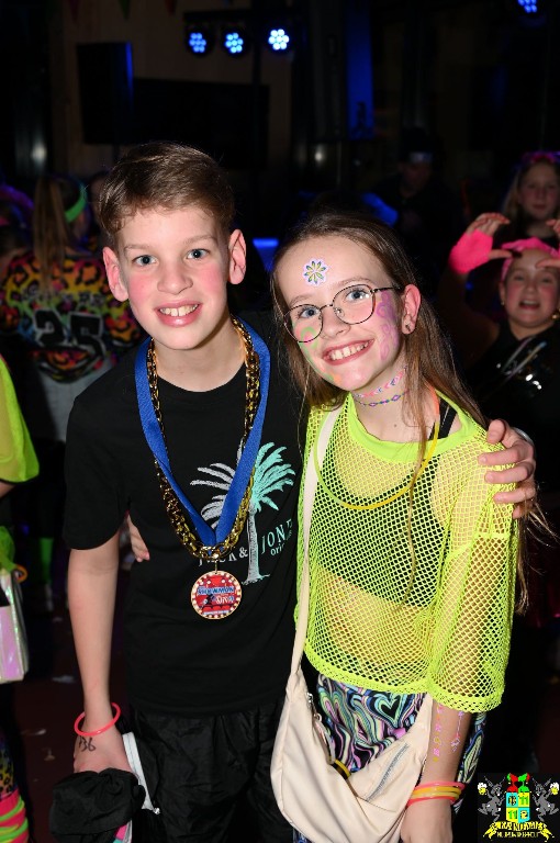 ../Images/Jeugddisco Glow in the Dark 130.jpg